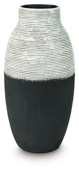 Girtha - Vase