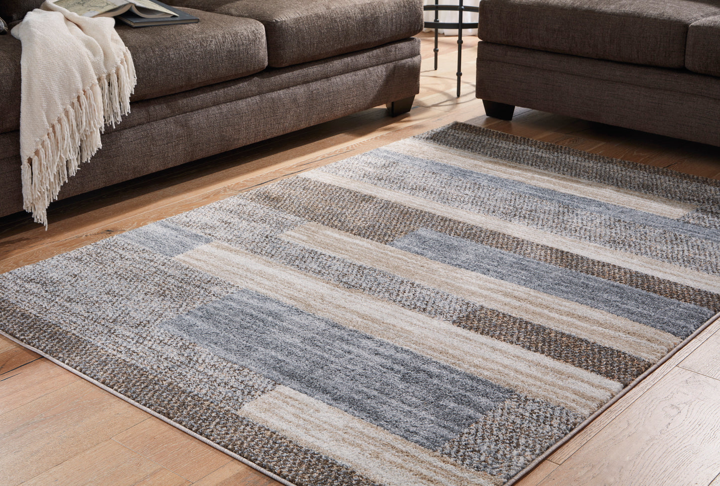 Chic Sethburn Rug