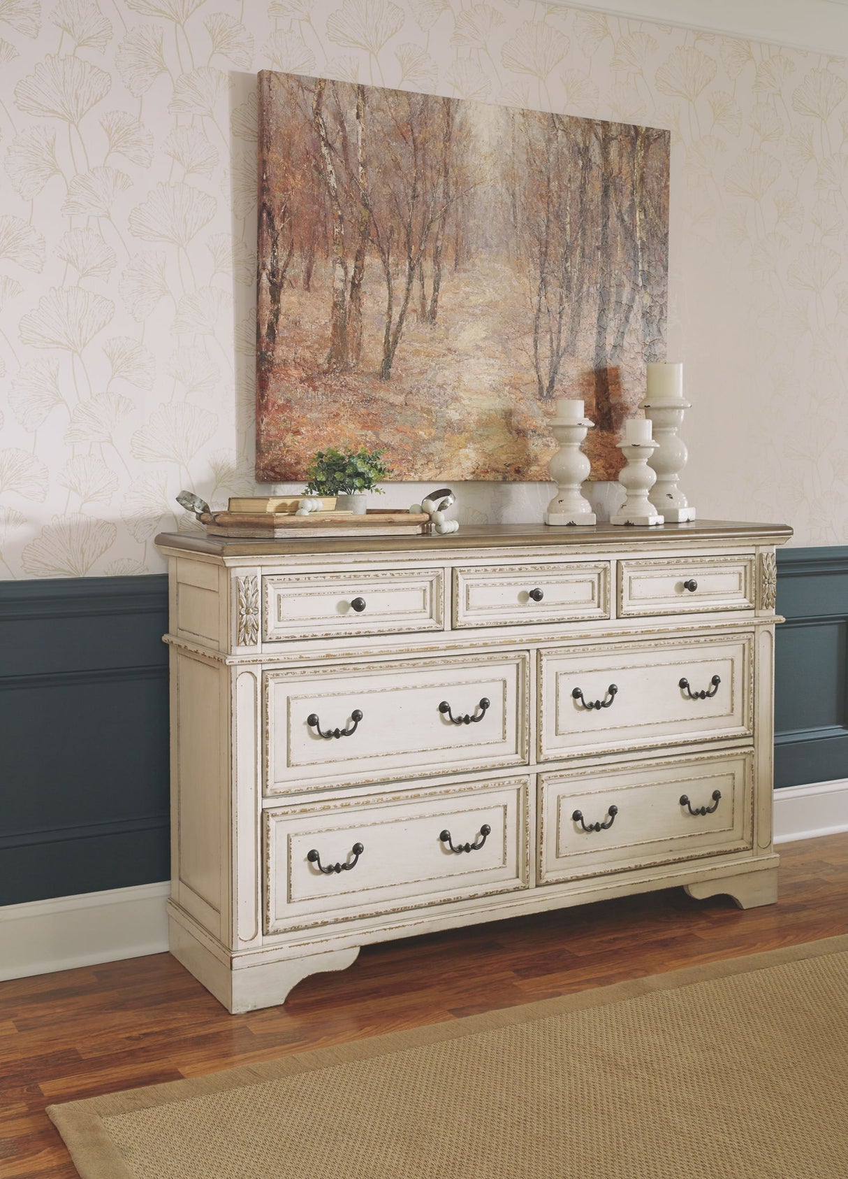 Realyn - Dresser